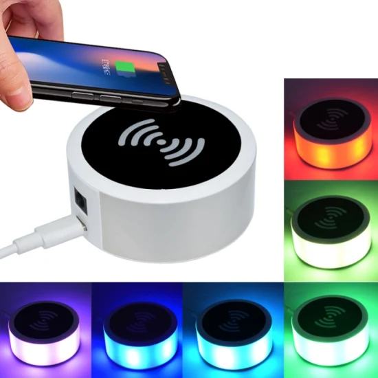 Carregador sem fio USB rápido de mesa com luz LED de 15 W Qi Carregamento sem fio rápido com cor LED mutável para qualquer Qi